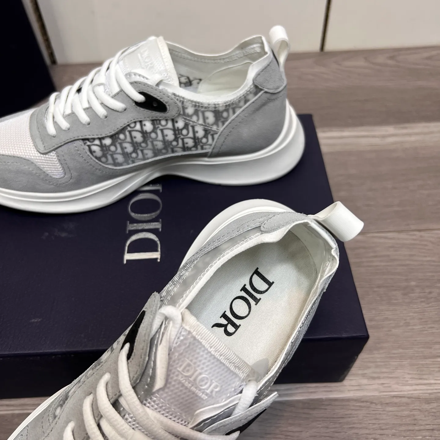 Men's Men's Shoes 💰: 380💰《Dior》The latest and most popular casual shoes, top brand [seduce] luxury~purchase, top~quality. [Strong] The upper is made of imported breathable cowhide with material ➕ breathable sheepskin feet (•) and fine workmanship. Original stylish and stylish soft rubber wear-resistant foreskin outsole, light and comfortable on the foot, size: 38-44, (customized 45, 46), four colors available